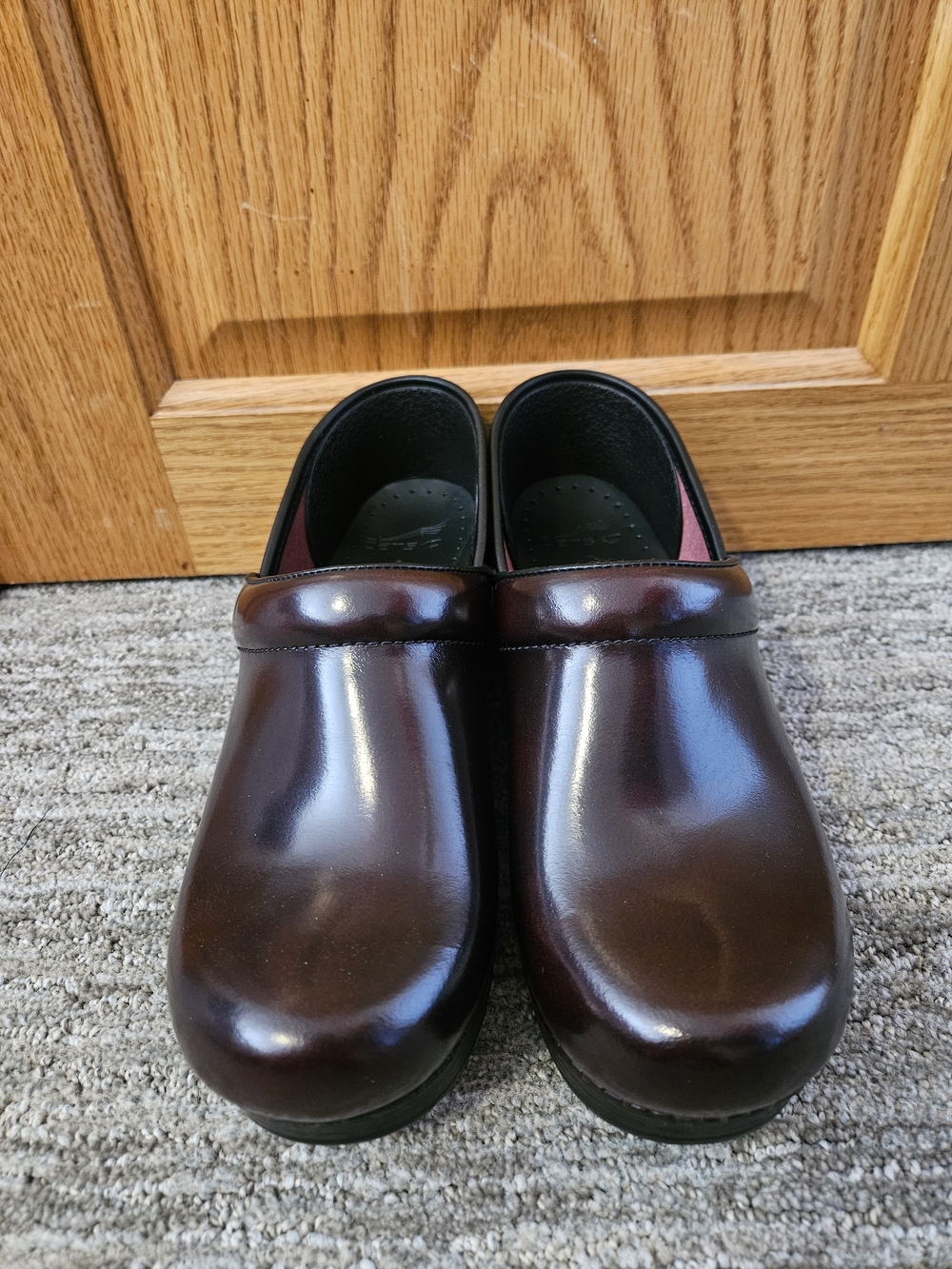 NWOT Dansko Cordovan Leather Clogs Sz 39/9